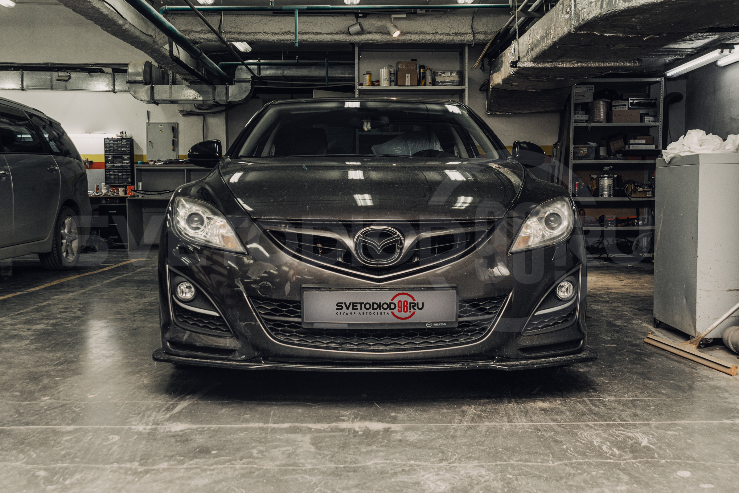 Замена би-светодиодных линз, внутренняя и внешняя полировка фар Mazda 6