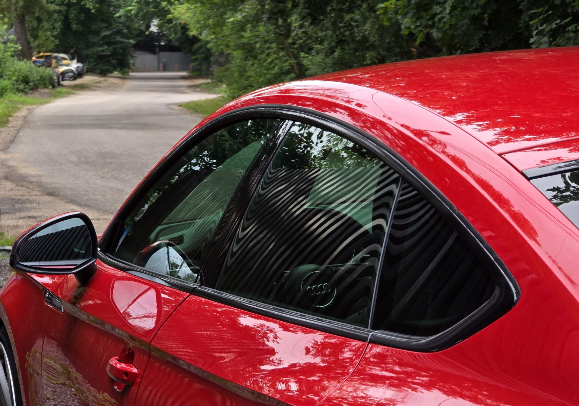 Тонировка стекол автомобиля атермальной пленкой