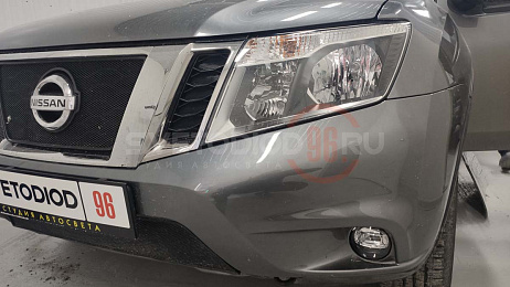 Установка светодиодных противотуманных фар Nissan Terrano 8