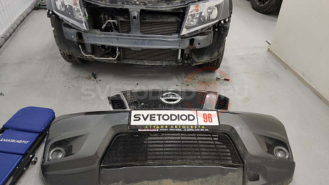 Установка светодиодных противотуманных фар Nissan Terrano 3