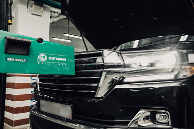 Устранение запотевания фар Toyota Land Cruiser 200 6